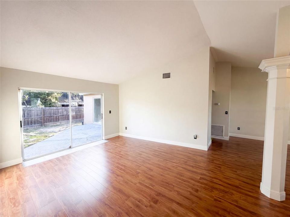 For Sale: $351,000 (3 beds, 2 baths, 1730 Square Feet)