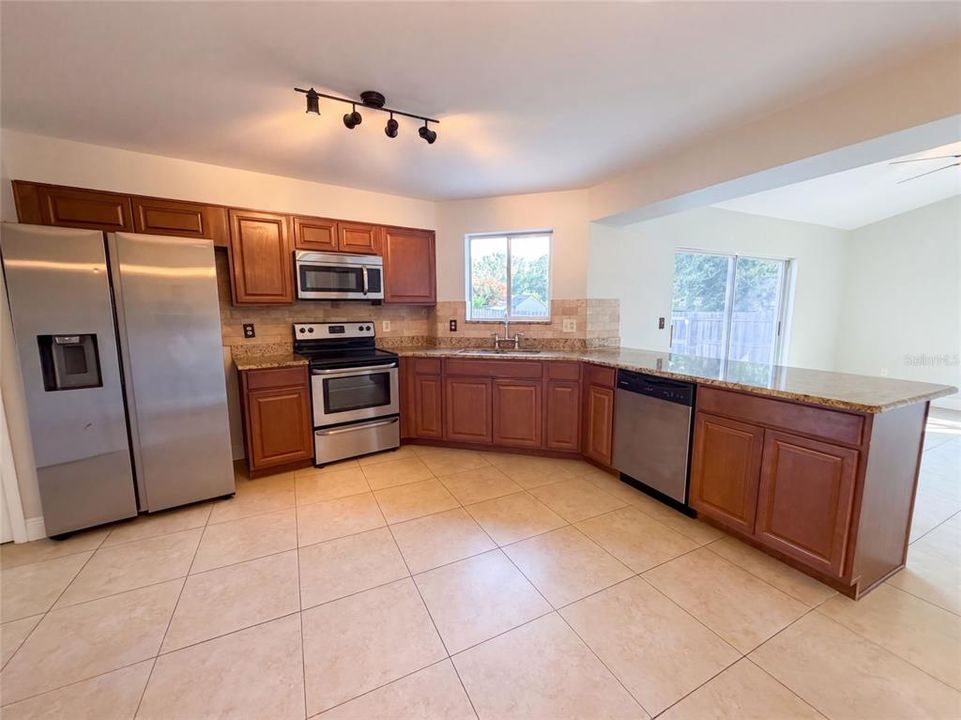 For Sale: $351,000 (3 beds, 2 baths, 1730 Square Feet)