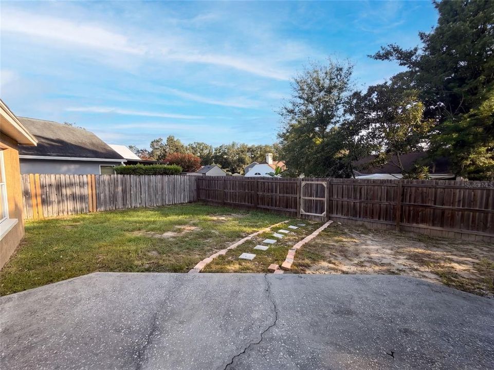 For Sale: $351,000 (3 beds, 2 baths, 1730 Square Feet)
