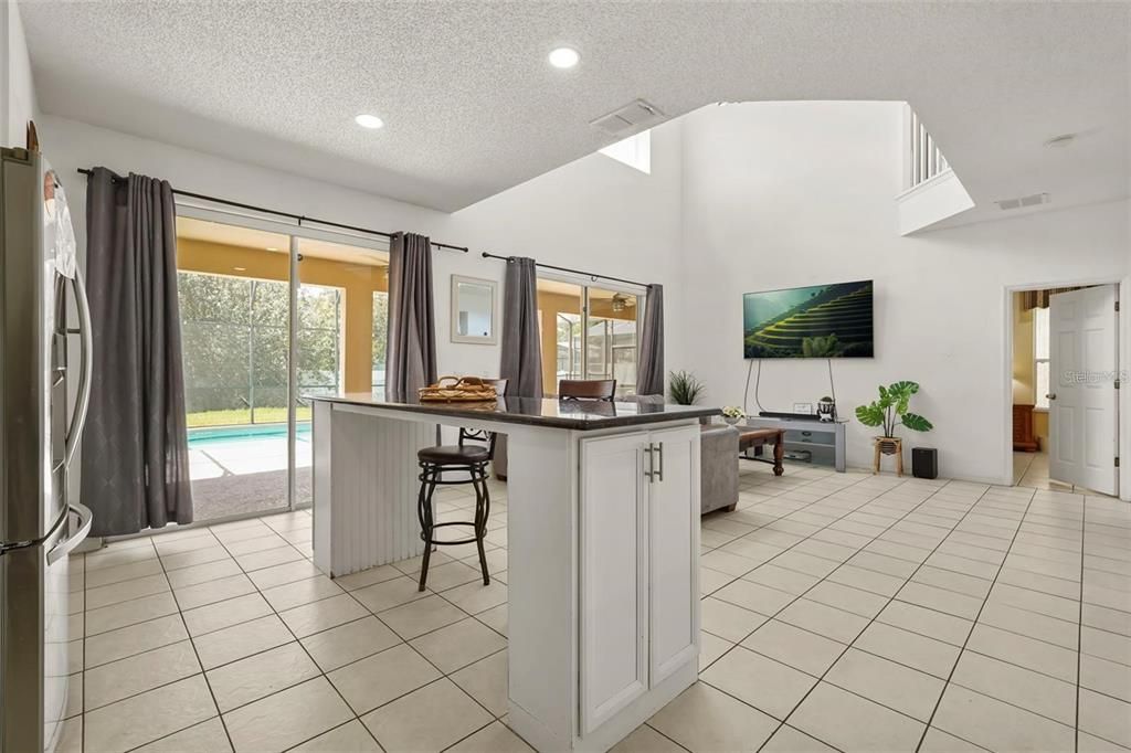 For Rent: $3,000 (7 beds, 5 baths, 2834 Square Feet)