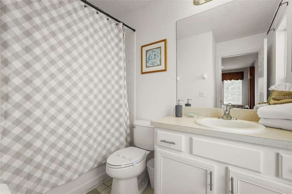 For Rent: $3,000 (7 beds, 5 baths, 2834 Square Feet)
