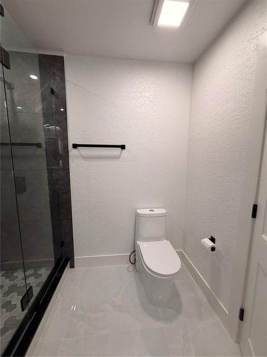 En Venta: $450,000 (3 camas, 2 baños, 1452 Pies cuadrados)