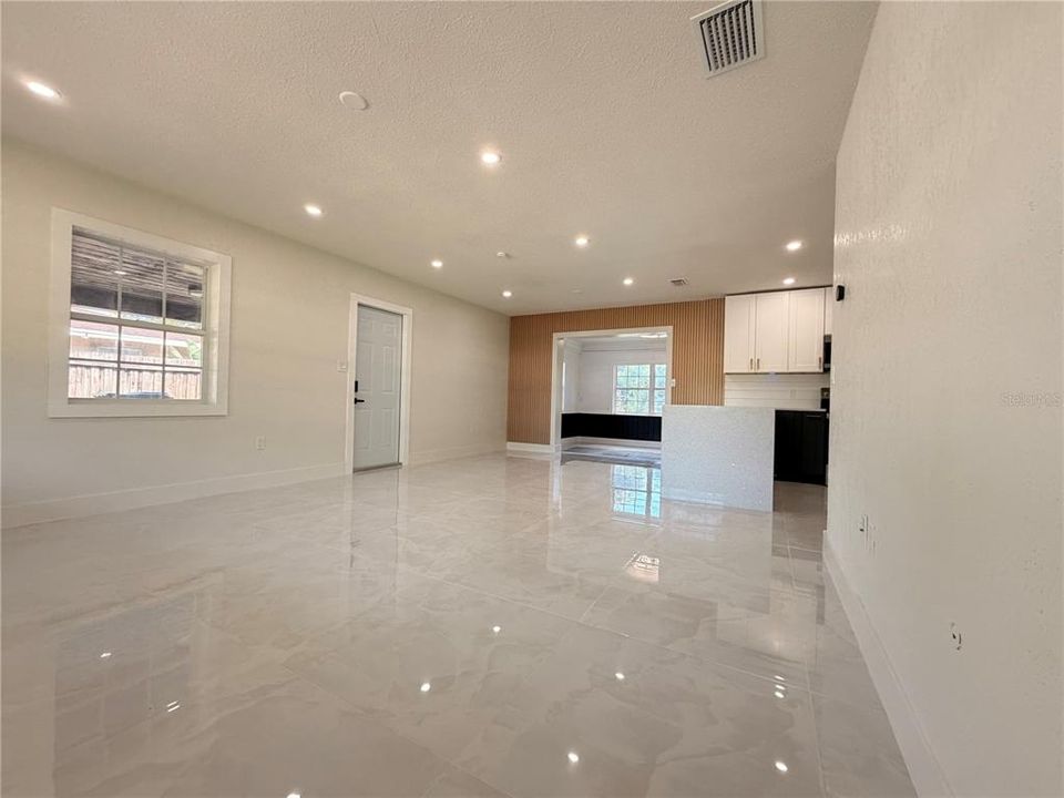 En Venta: $450,000 (3 camas, 2 baños, 1452 Pies cuadrados)
