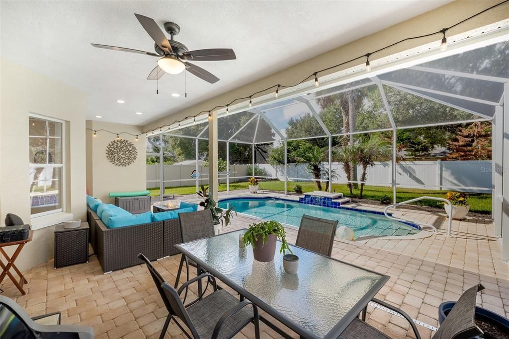 Activo con contrato: $419,000 (3 camas, 2 baños, 1913 Pies cuadrados)