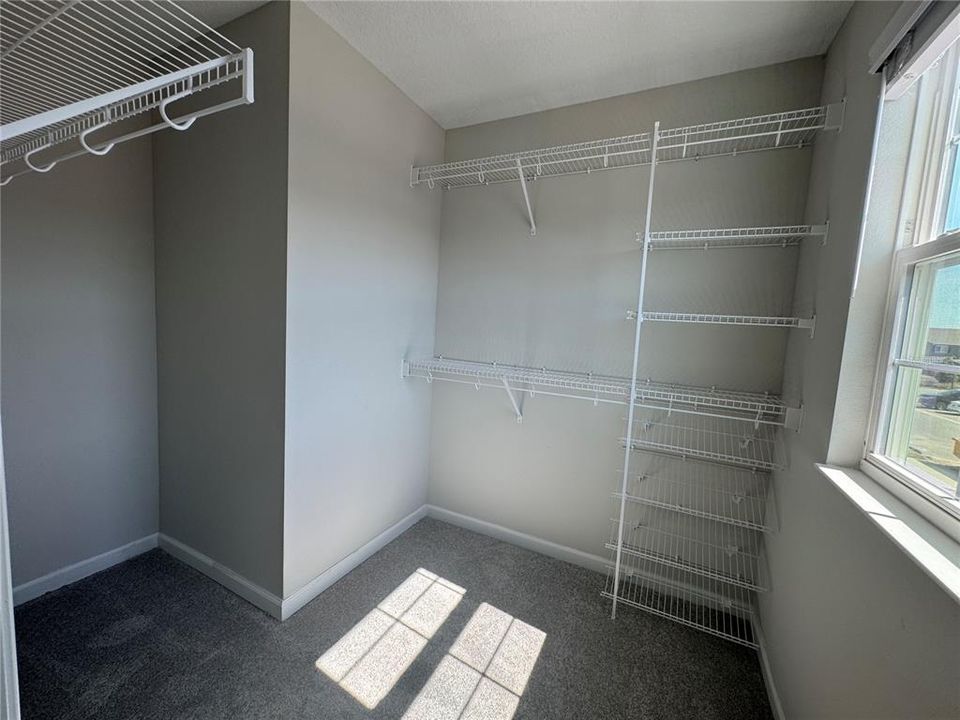En Renta: $2,450 (3 camas, 2 baños, 1654 Pies cuadrados)
