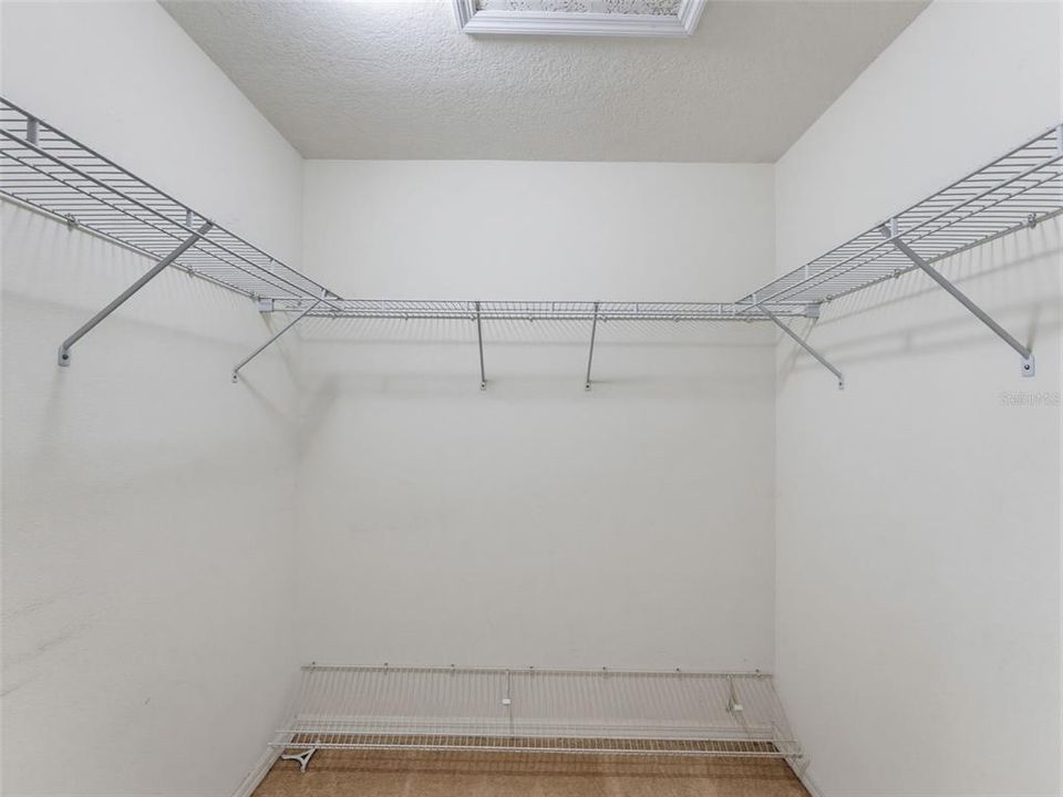 For Sale: $285,000 (3 beds, 2 baths, 1746 Square Feet)
