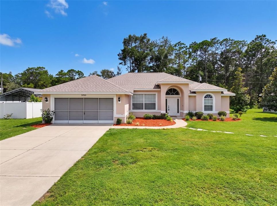 For Sale: $285,000 (3 beds, 2 baths, 1746 Square Feet)