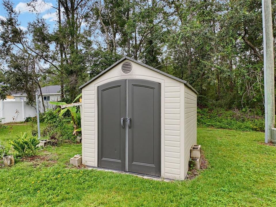 For Sale: $285,000 (3 beds, 2 baths, 1746 Square Feet)