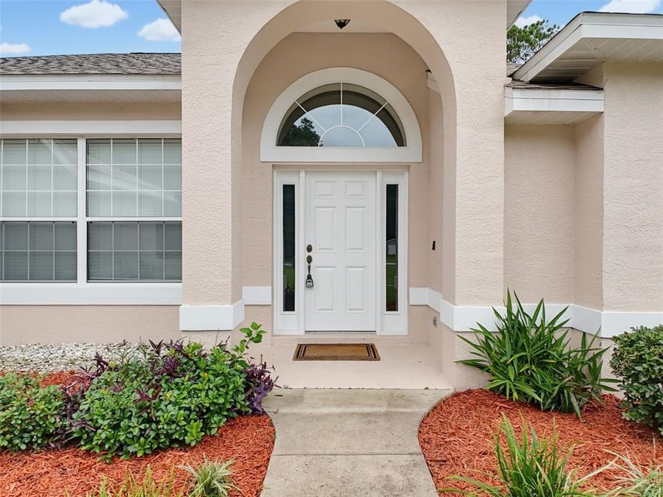 For Sale: $285,000 (3 beds, 2 baths, 1746 Square Feet)