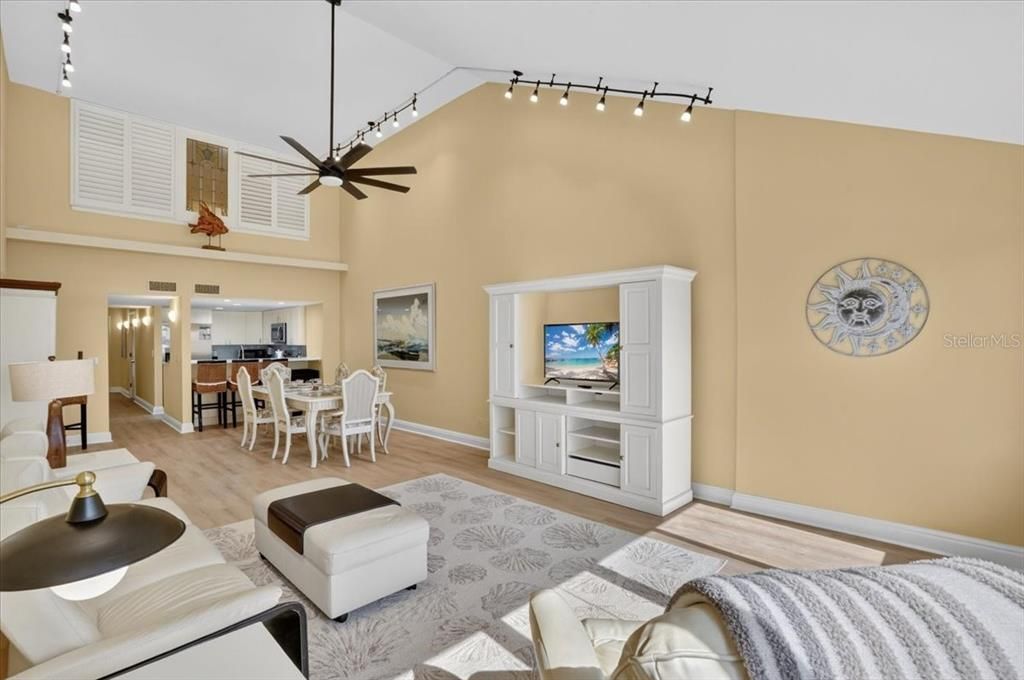 For Sale: $749,000 (2 beds, 2 baths, 1349 Square Feet)