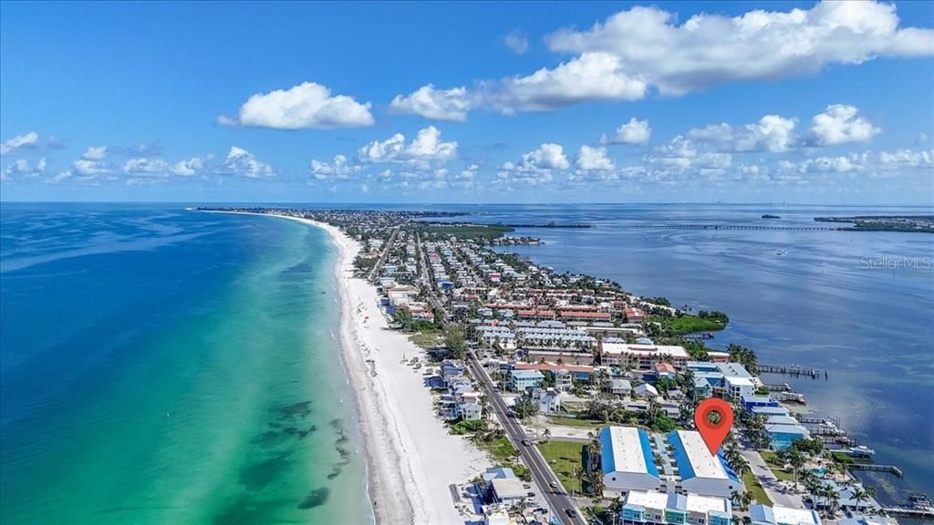 For Sale: $749,000 (2 beds, 2 baths, 1349 Square Feet)