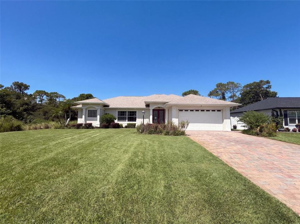 Recently Sold: $351,000 (3 beds, 2 baths, 1877 Square Feet)