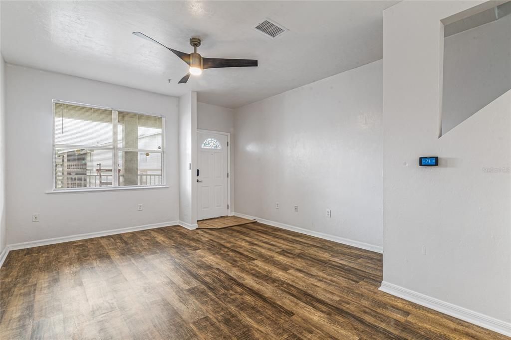 For Rent: $1,450 (2 beds, 2 baths, 1176 Square Feet)