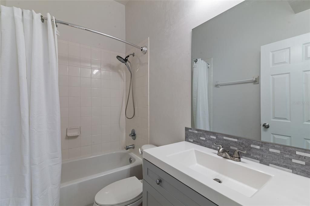 For Rent: $1,450 (2 beds, 2 baths, 1176 Square Feet)