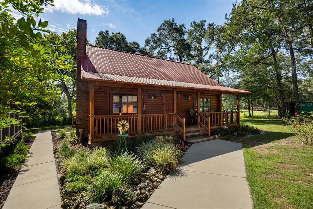 For Sale: $709,000 (2 beds, 2 baths, 1464 Square Feet)