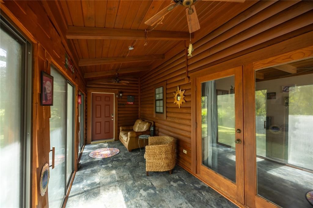 For Sale: $709,000 (2 beds, 2 baths, 1464 Square Feet)