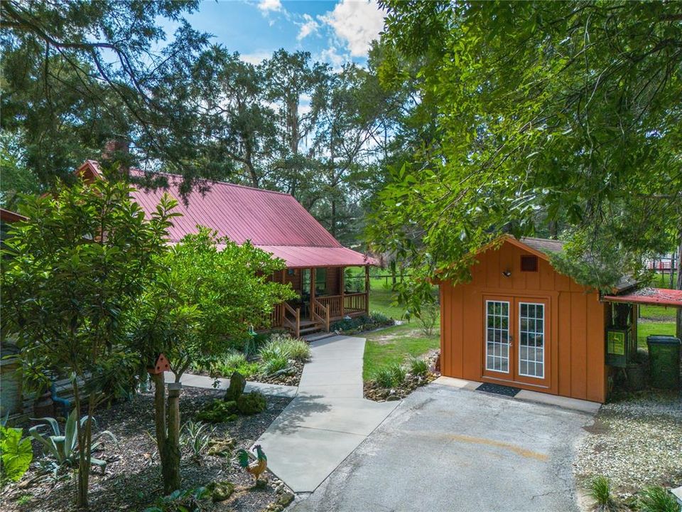 For Sale: $709,000 (2 beds, 2 baths, 1464 Square Feet)