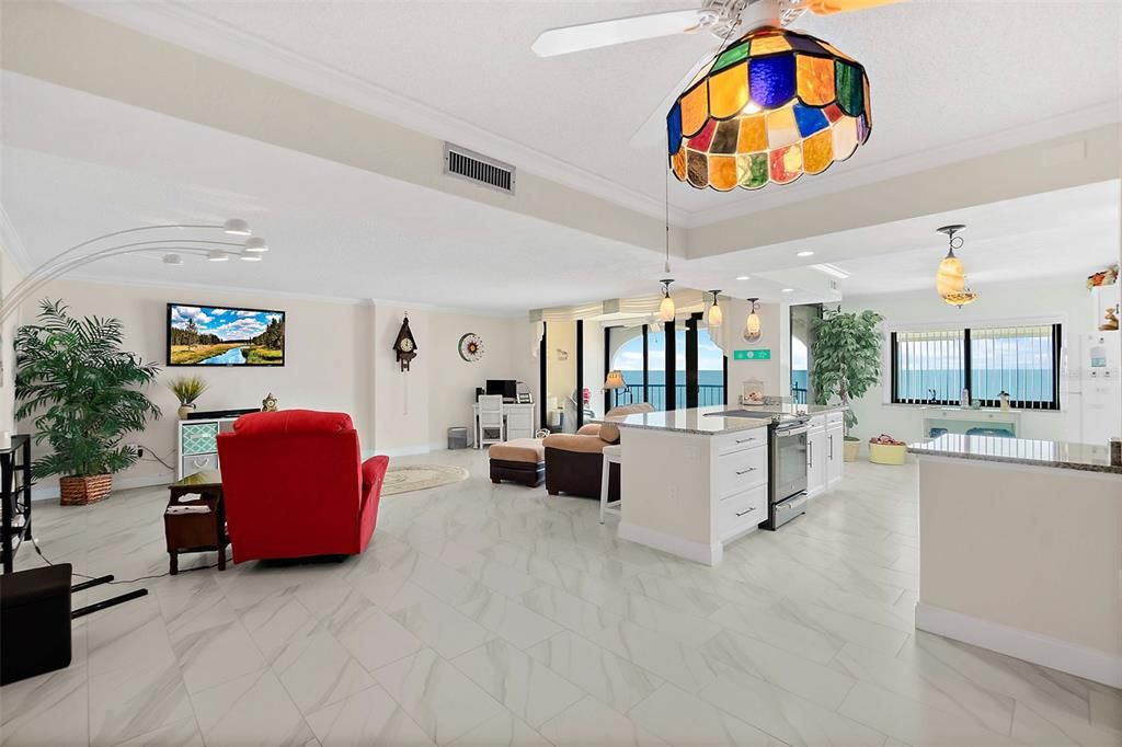For Sale: $439,900 (2 beds, 2 baths, 1700 Square Feet)