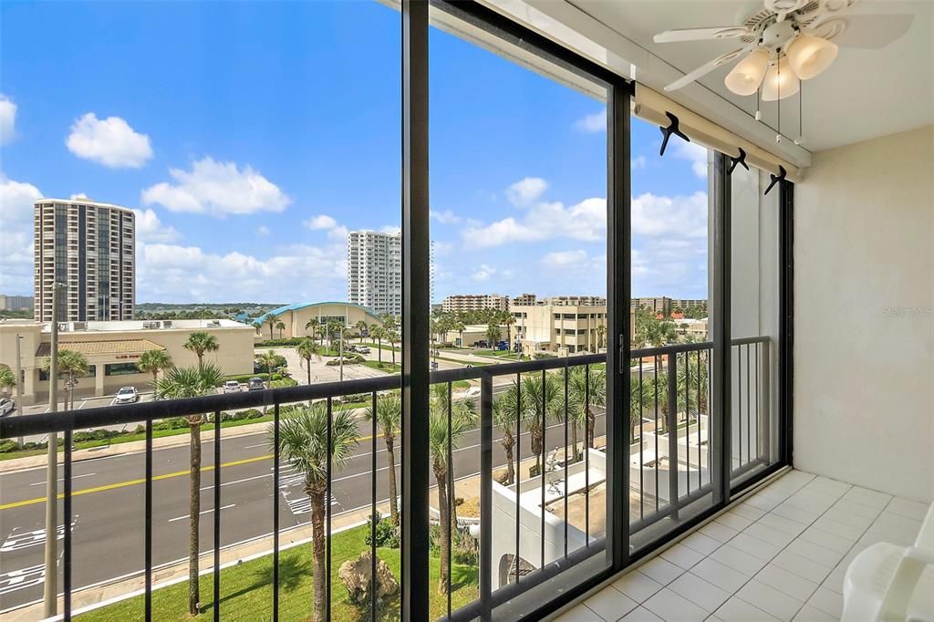 For Sale: $439,900 (2 beds, 2 baths, 1700 Square Feet)