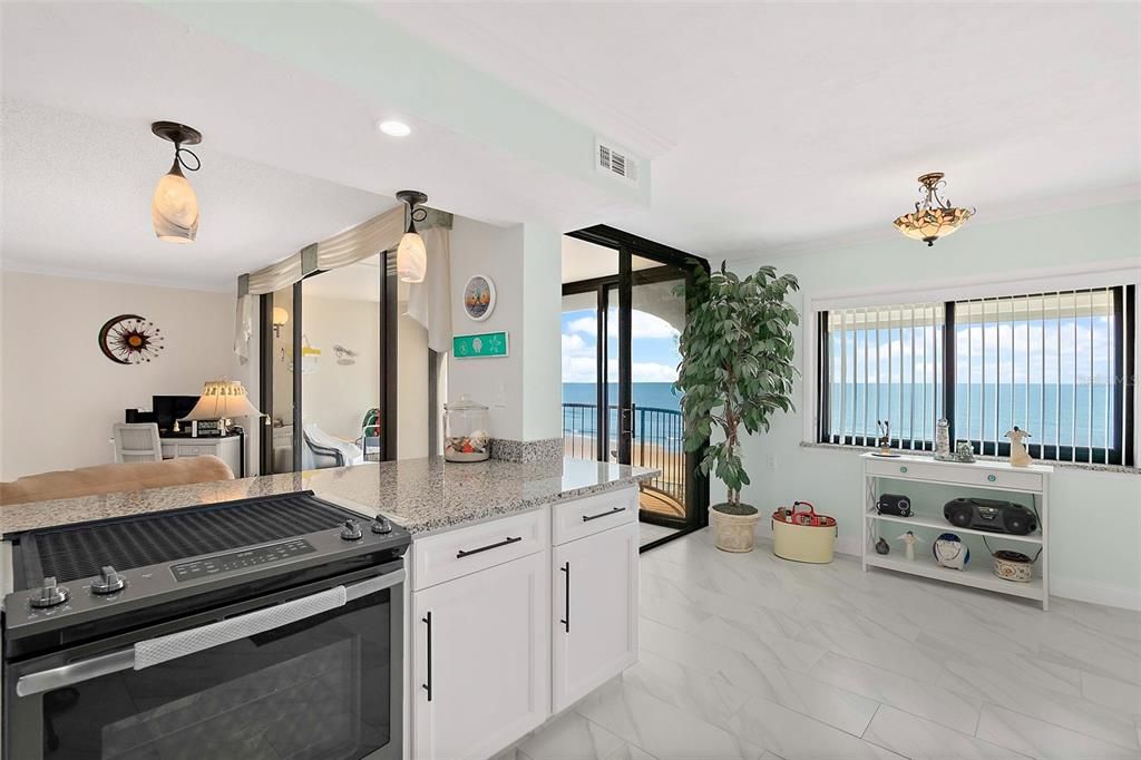For Sale: $439,900 (2 beds, 2 baths, 1700 Square Feet)