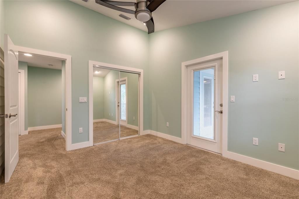 En Venta: $599,900 (3 camas, 2 baños, 2292 Pies cuadrados)