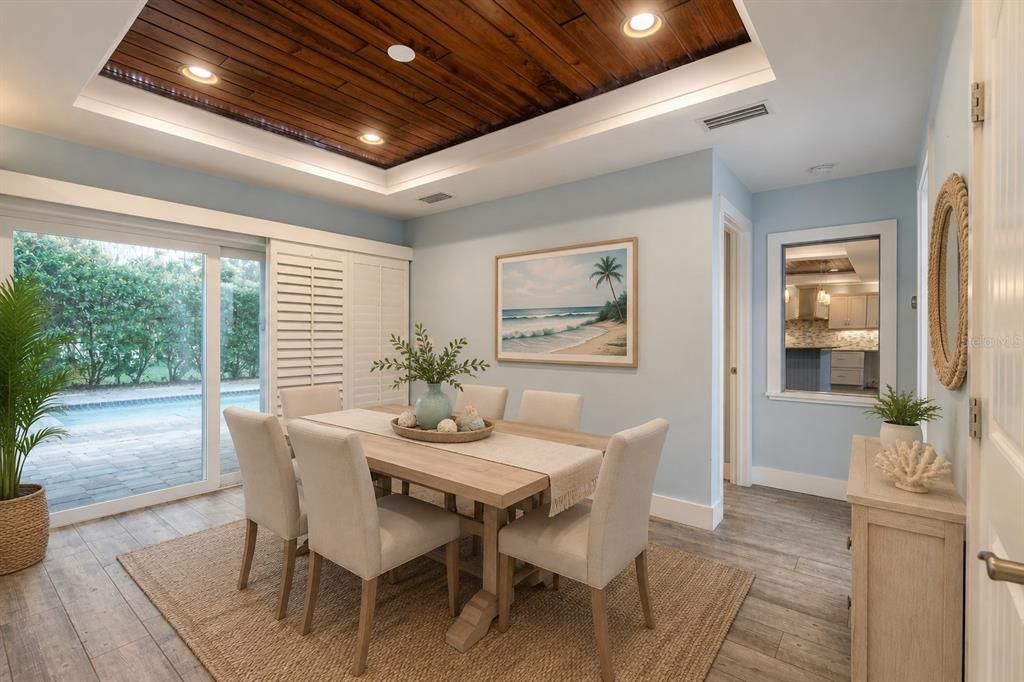 En Venta: $599,900 (3 camas, 2 baños, 2292 Pies cuadrados)