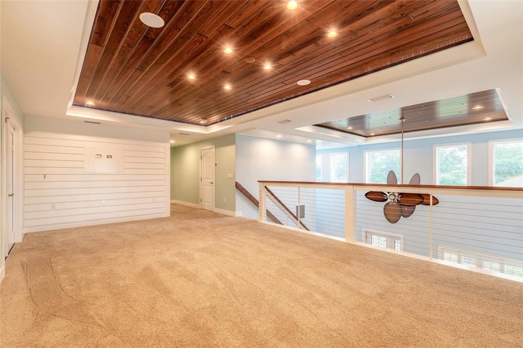 En Venta: $599,900 (3 camas, 2 baños, 2292 Pies cuadrados)