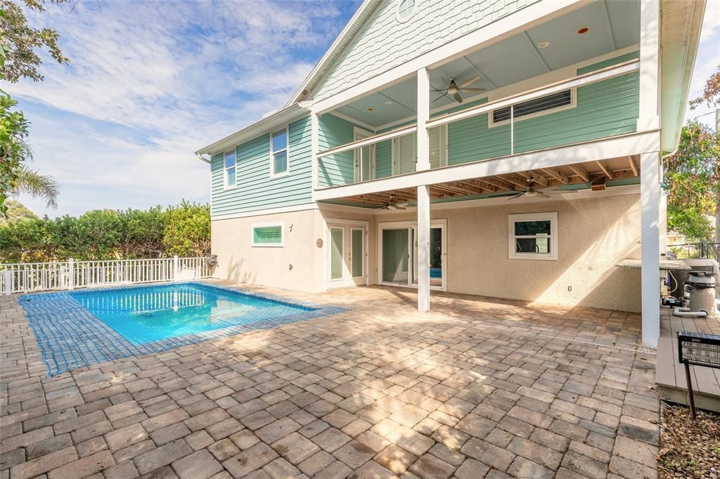 En Venta: $599,900 (3 camas, 2 baños, 2292 Pies cuadrados)