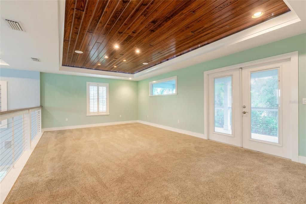 En Venta: $599,900 (3 camas, 2 baños, 2292 Pies cuadrados)