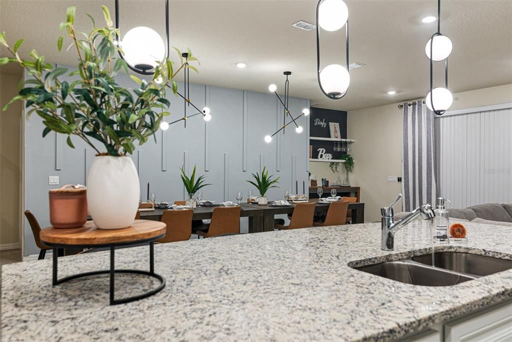 En Venta: $879,000 (10 camas, 8 baños, 4399 Pies cuadrados)