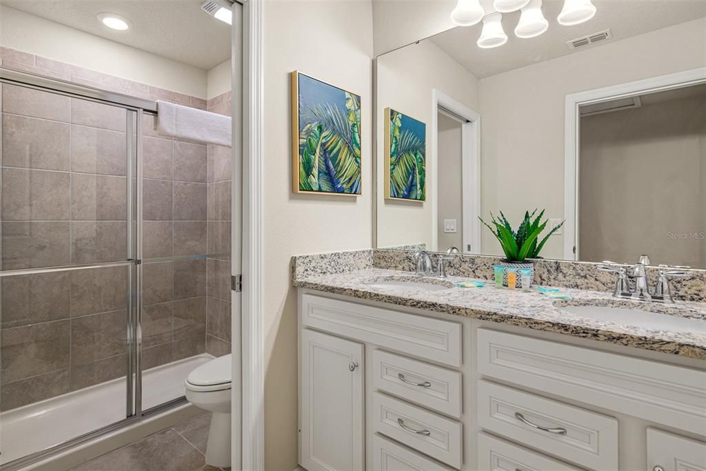 En Venta: $879,000 (10 camas, 8 baños, 4399 Pies cuadrados)