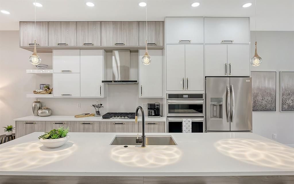En Venta: $1,595,000 (4 camas, 3 baños, 2847 Pies cuadrados)