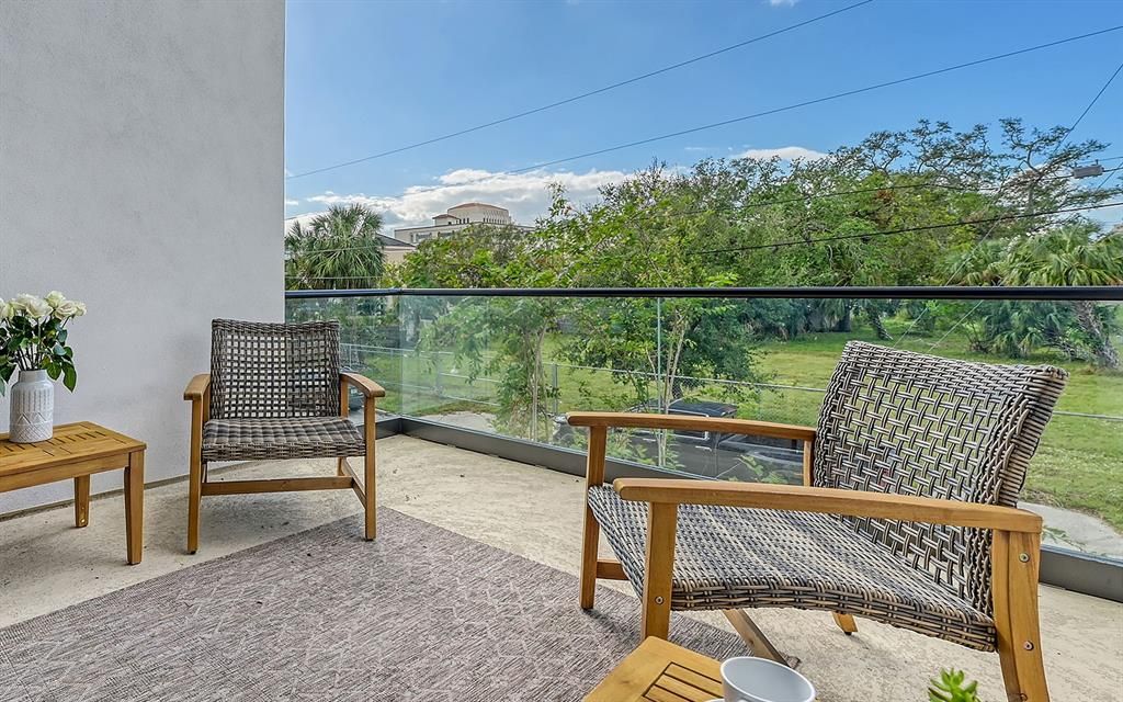 En Venta: $1,595,000 (4 camas, 3 baños, 2847 Pies cuadrados)