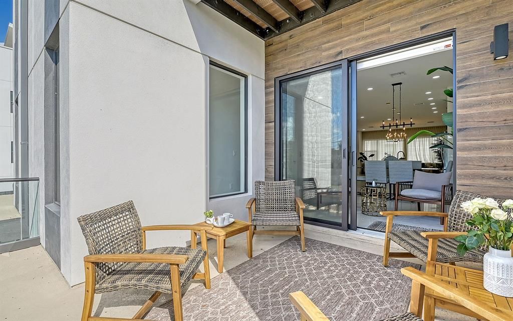 En Venta: $1,595,000 (4 camas, 3 baños, 2847 Pies cuadrados)