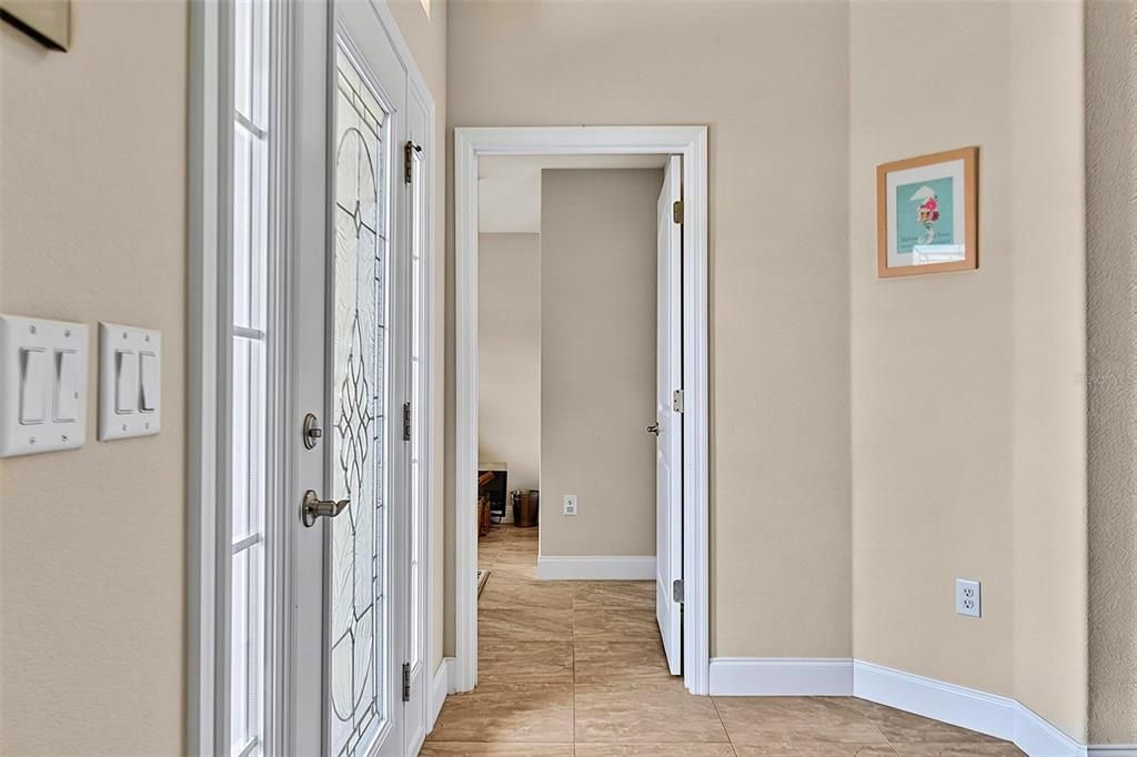 Activo con contrato: $870,000 (3 camas, 2 baños, 2586 Pies cuadrados)