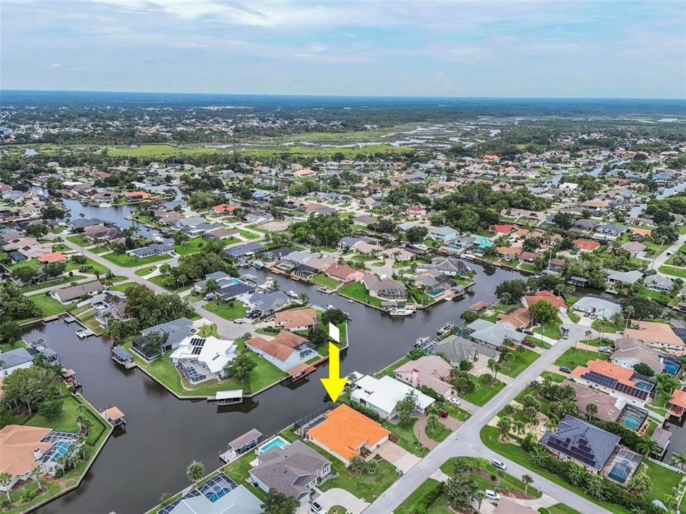 Activo con contrato: $870,000 (3 camas, 2 baños, 2586 Pies cuadrados)