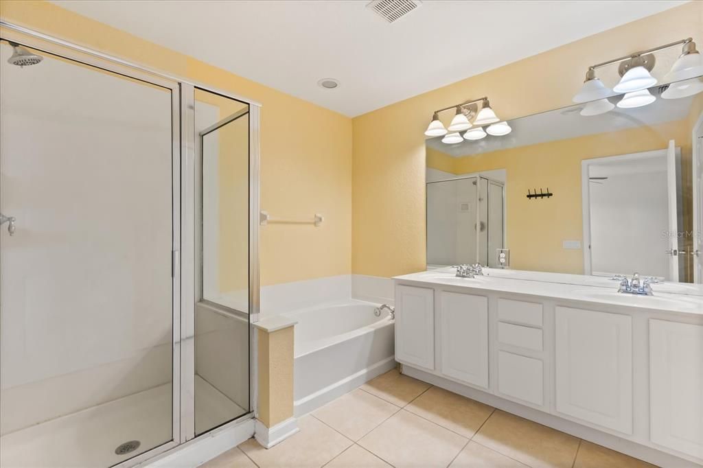 For Rent: $2,500 (3 beds, 3 baths, 1822 Square Feet)