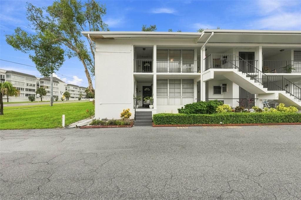 En Venta: $219,900 (1 camas, 1 baños, 765 Pies cuadrados)