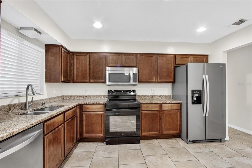 En Venta: $430,000 (3 camas, 2 baños, 1608 Pies cuadrados)