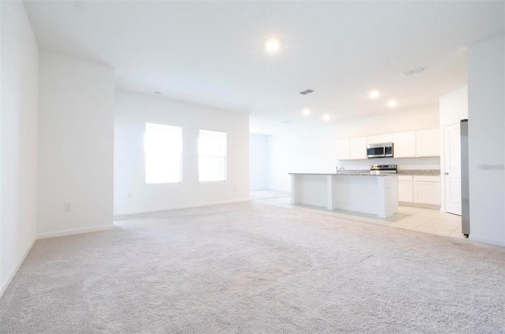 For Rent: $2,495 (3 beds, 2 baths, 1769 Square Feet)