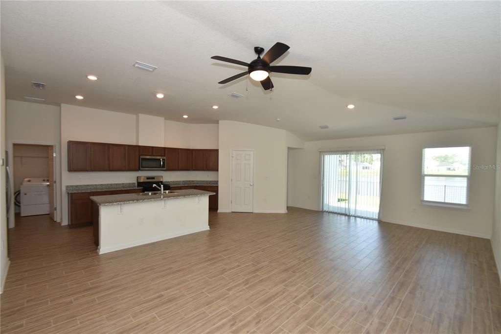 For Rent: $2,000 (3 beds, 2 baths, 1618 Square Feet)