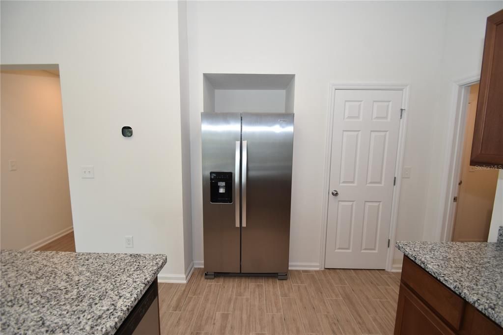 For Rent: $2,000 (3 beds, 2 baths, 1618 Square Feet)
