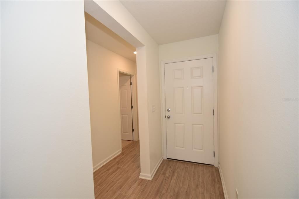 For Rent: $2,000 (3 beds, 2 baths, 1618 Square Feet)