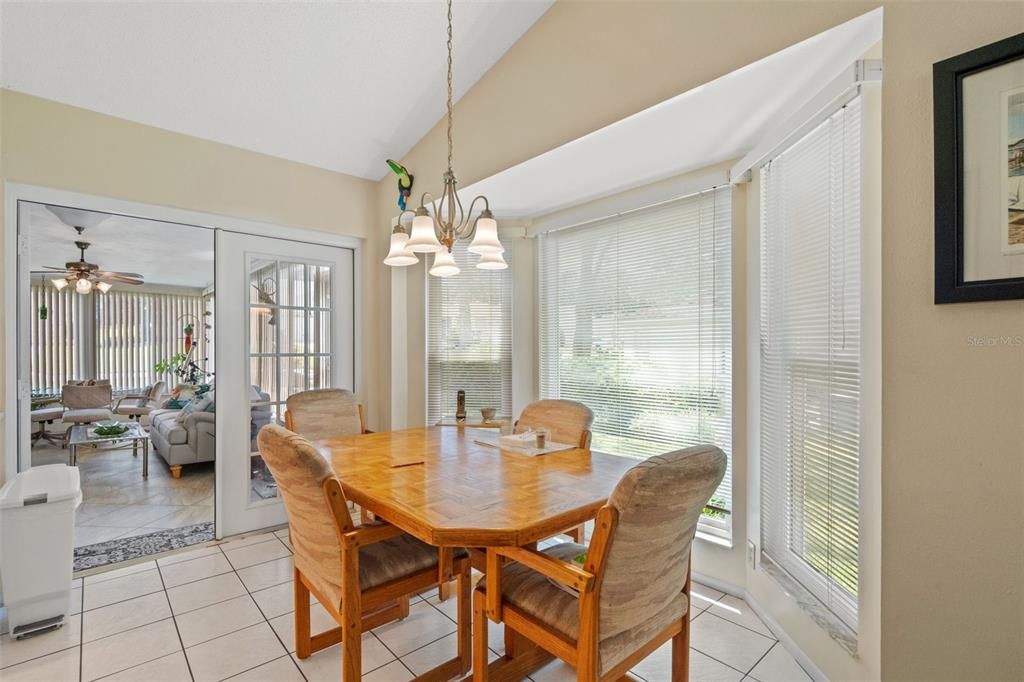 For Sale: $329,000 (2 beds, 2 baths, 2008 Square Feet)