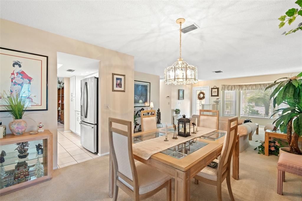 For Sale: $329,000 (2 beds, 2 baths, 2008 Square Feet)