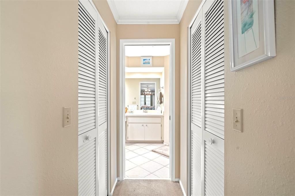 For Sale: $329,000 (2 beds, 2 baths, 2008 Square Feet)