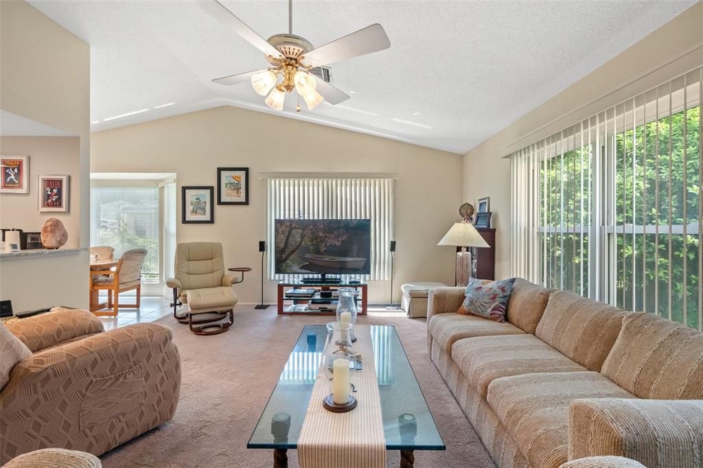 For Sale: $329,000 (2 beds, 2 baths, 2008 Square Feet)