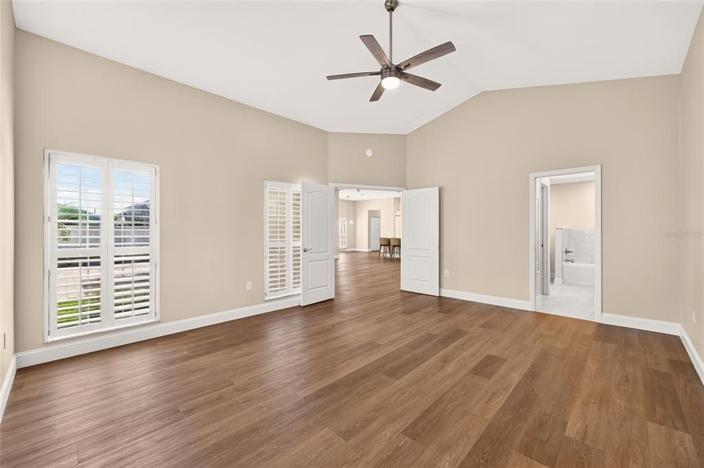 For Sale: $329,000 (2 beds, 2 baths, 1677 Square Feet)