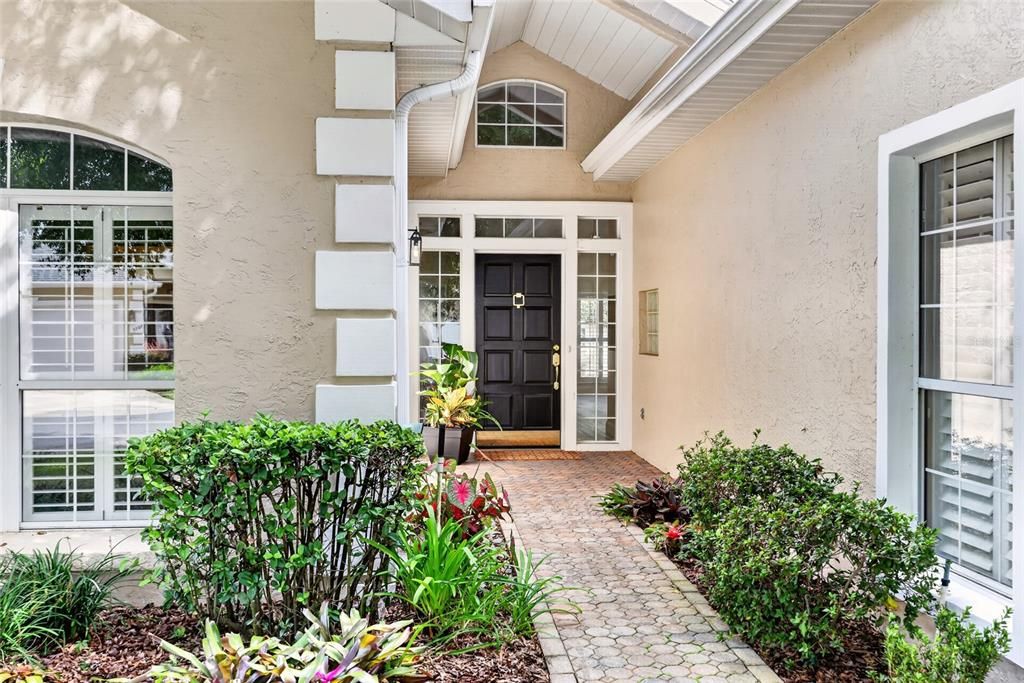 For Sale: $329,000 (2 beds, 2 baths, 1677 Square Feet)