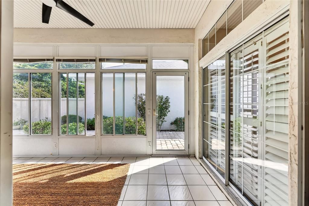 For Sale: $329,000 (2 beds, 2 baths, 1677 Square Feet)